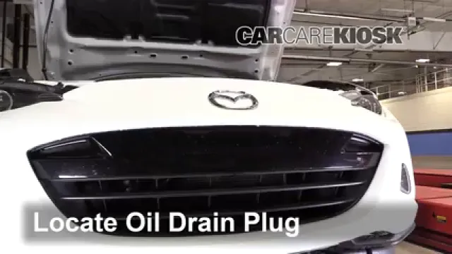 2016 Mazda MX-5 Miata Grand Touring 2.0L 4 Cyl. Aceite Cambiar aceite y filtro de aceite